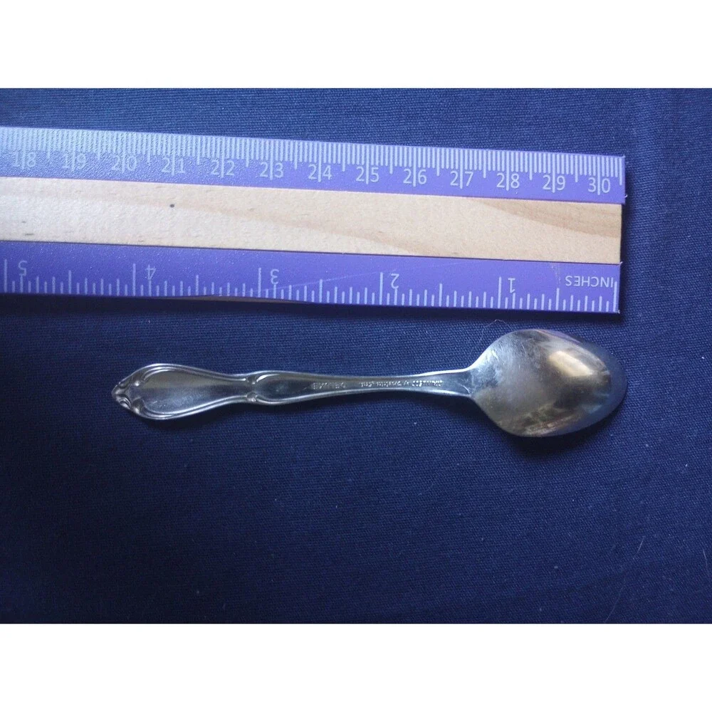 Oneida Ltd. Stainless Steel Deluxe Discontinued Strathmore Demitasse Spoon